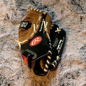 Rawlings 10 1/2 inch baseball glove